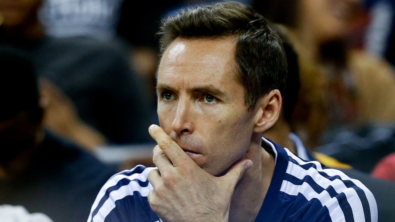 The Phoenix Suns should make Steve Nash their next head coach